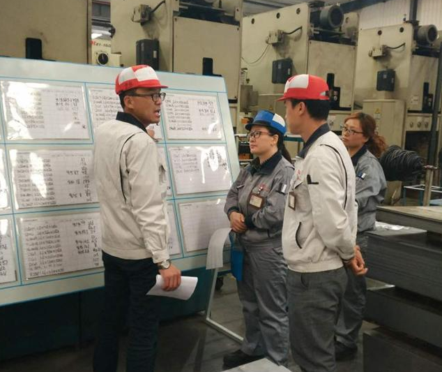 張敬授課見(jiàn)證