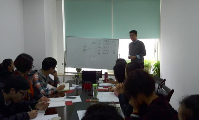 移動(dòng)互聯(lián)網(wǎng)與線下營銷在實(shí)戰(zhàn)中的結(jié)合與應(yīng)用