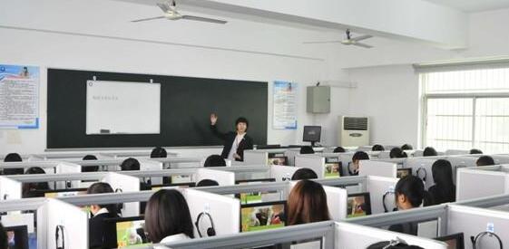 崔露璐授課見證